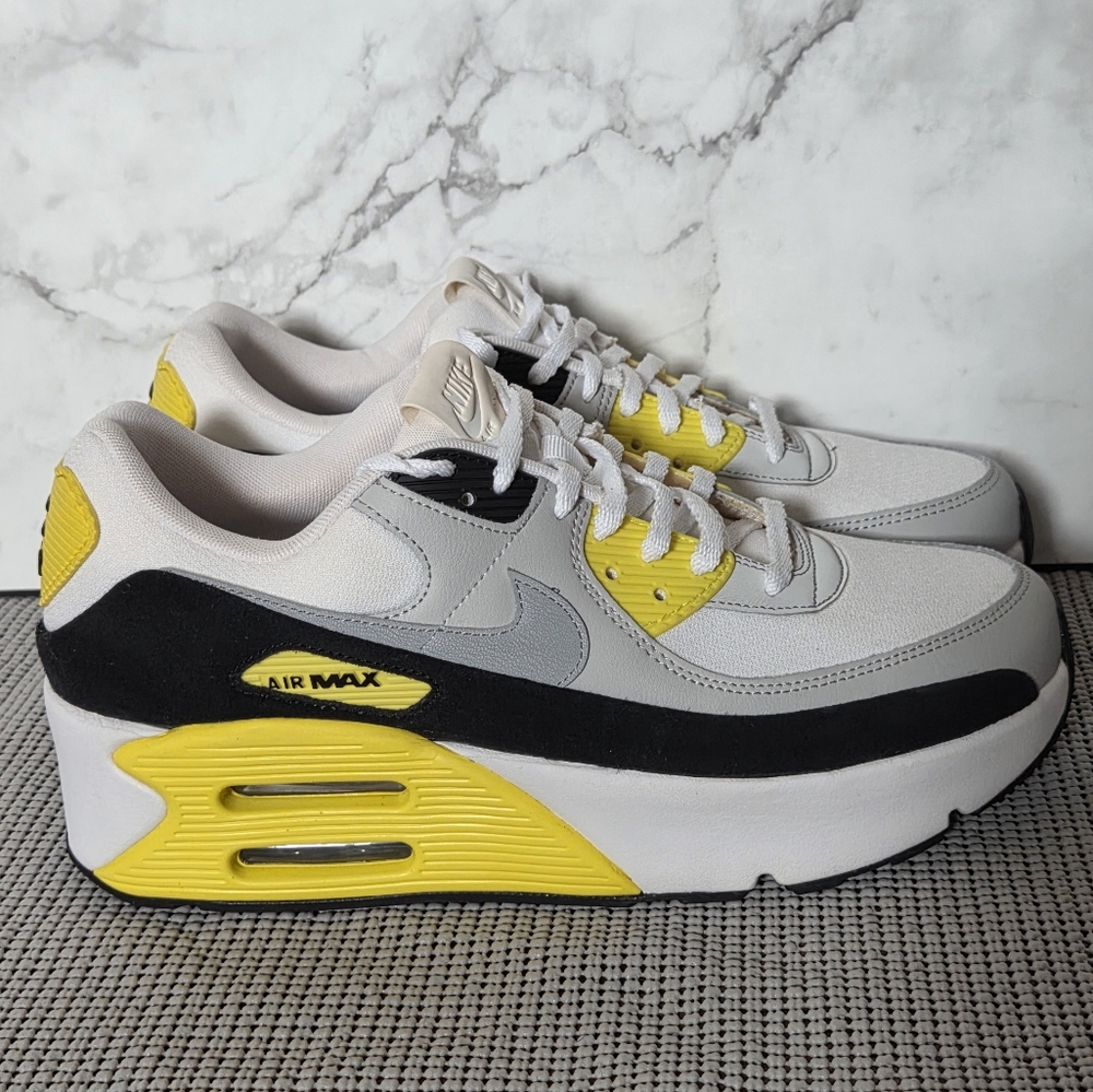 Nike Air Max 90 LV9 Women Sneakers Shoes Opti Yellow Lift Size 12